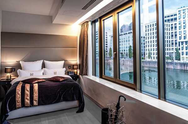 Paris Suite | 객실 내 금고, 책상, 무료 WiFi