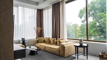 Rome Suite | In-room safe, desk, free WiFi