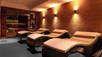 Un sauna, baño turco