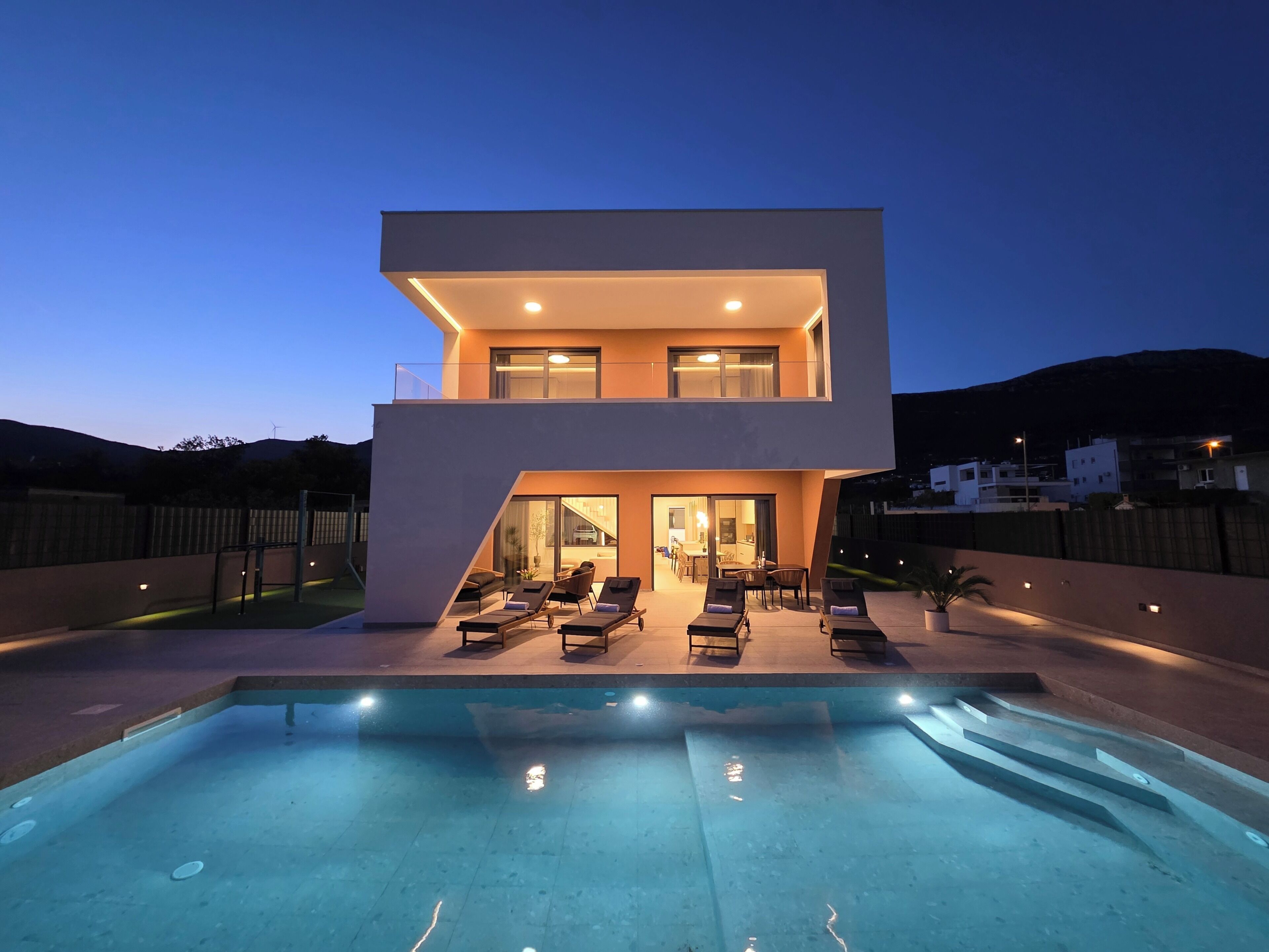 Outdoor pool, a heated pool