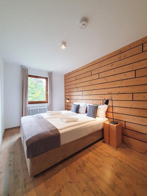 1 chambre, lit parapluie, Wi-Fi gratuit, draps fournis