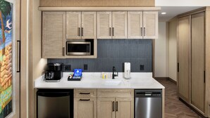 Private kitchen - Disney's Polynesian Villas & Bungalows (Lake Buena Vista)
