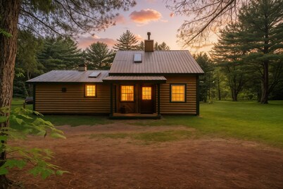 Charming off grid Adirondack retreat