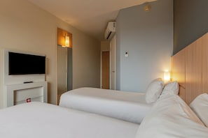 Standard Twin Room, City View | View from room