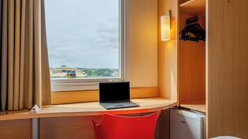 Standard-Zweibettzimmer, Stadtblick