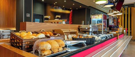 Desayuno buffet incluido todos los días