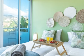 1 bedroom, iron/ironing board, travel cot, free WiFi - Pitanga by Atlantic Holiday (Câmara de Lobos)