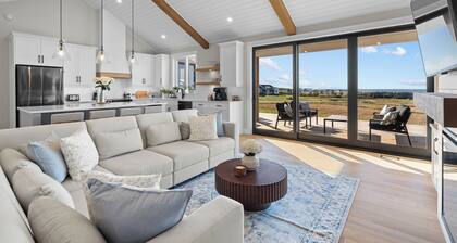 Luxurious Coastal Country Farmhouse located in North Rustico
