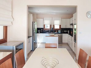 Villa (5 Bedrooms) | Interior