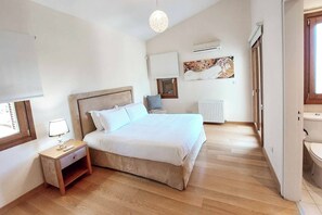 Villa (5 Bedrooms) | Interior