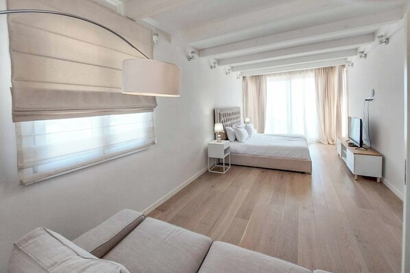 Villa (5 Bedrooms) | Interior