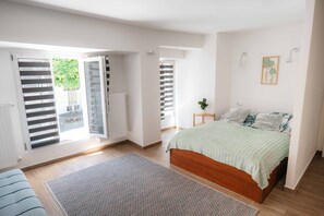 1 camera, Wi-Fi, lenzuola