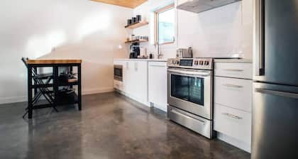 Pur Lodging Mountain Cabin (2)- Private Hot Tub