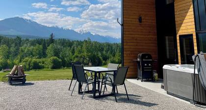 Unreal Mountain Views | Private Hot Tub | PÜR 3