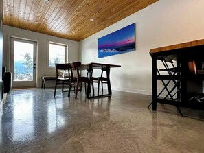 Interior - Unreal Mountain Views | Private Hot Tub | PÜR 3 (Golden)