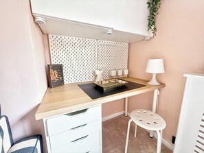 Unclassified image, 2 of 84, button - Charming 4 bedroom home in Felsted (Felsted)