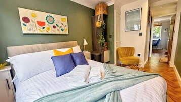 4 Schlafzimmer, Bügeleisen/Bügelbrett, Internetzugang, Bettwäsche
