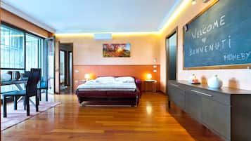 2 Schlafzimmer, Schreibtisch, Bügeleisen/Bügelbrett, WLAN