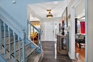 House, 3 Bedrooms | Interior - Relaxing Chamonix Retreat 3 Bedroom Home (Lehigh Acres)