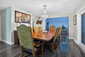 House, 3 Bedrooms | Dining