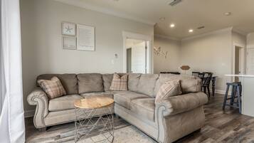 獨棟房屋, 6 間臥室 | 起居區