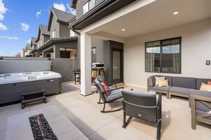Townhome, 4 Bedrooms | Terrace/patio
