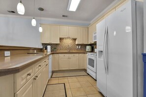 Leilighet, 3 soverom | Eget kjøkken | Kjøleskap, ovn, kaffetrakter/tekoker og brødrister