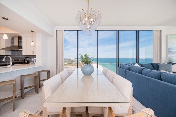 Condo, 4 habitaciones | Restaurantes