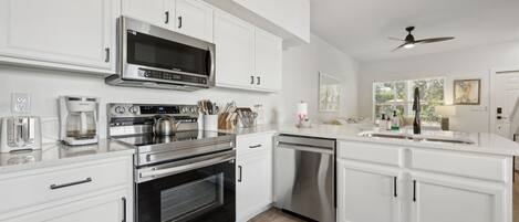 وحدة سكنية متصلة - ٣ غرف نوم | مطبخ خاص | ثلاجة، فرن، ماكينة لصنع القهوة/الشاي