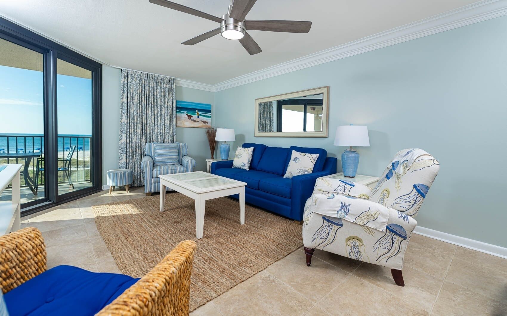 Condo, 2 Bedrooms | Living area