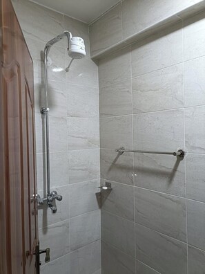 Deluxe Double Room, City View | Free WiFi, bed sheets - Sai Inn Eldoret (Eldoret)