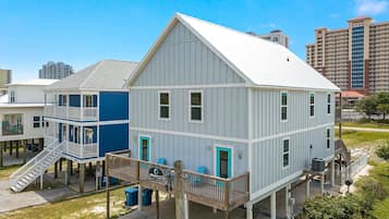 House, Multiple Bedrooms | Exterior