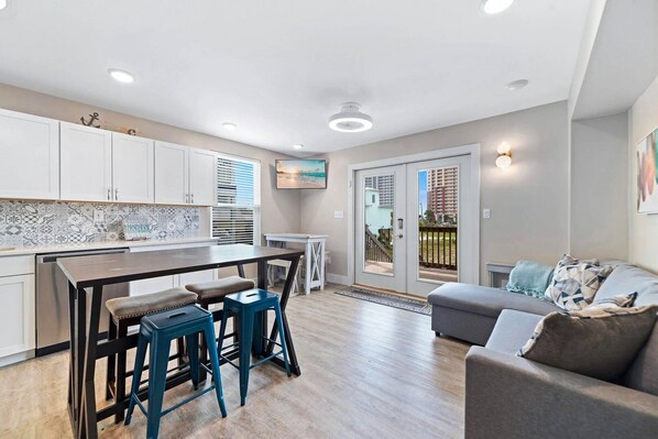 Casa, 4 habitaciones | Área de sala de estar