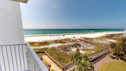 Mainsail 143 2 Bedroom Condo