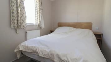 3 dormitoris, decoració individual i mobiliari individual