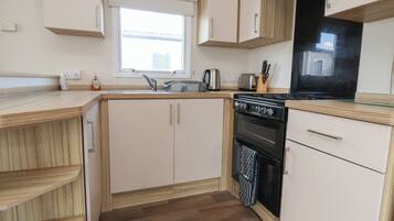 Utensilis de cuina, vaixella i coberteria