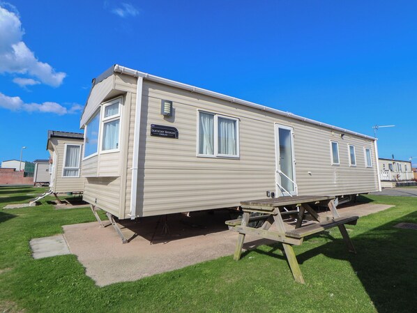 Exterior - A5 Static Caravan (Rhyl)