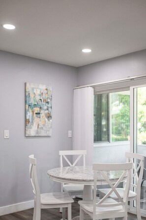 Apartment | 2 bedrooms, Internet - Chic Modern Stay w Patio Near LA Best Sights6 (Altadena)