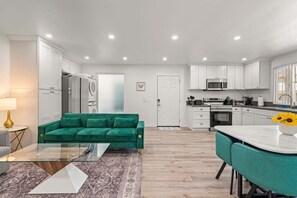 Apartment | 2 bedrooms, Internet