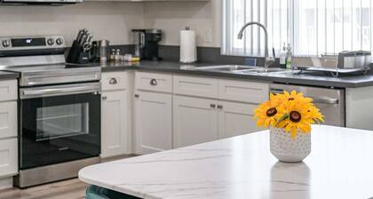 Clean Cozy Apartment Near LA Top Attractions 5