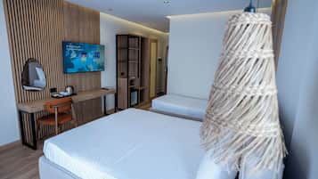 Insonorización, tabla de planchar con plancha y wifi gratis