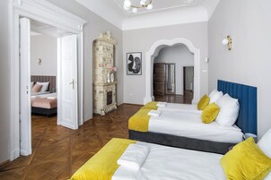 Apartamento grand | Ferros/tábuas de passar roupa, Wi-Fi de cortesia, roupa de cama