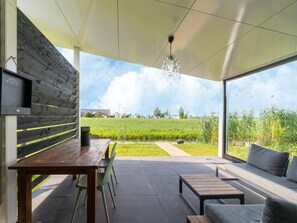 House | Balcony