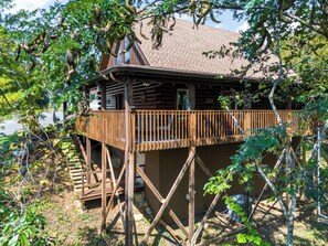 Exterior - Cabin Retreat - Private Hot Tub & Pool Table (Sevierville)