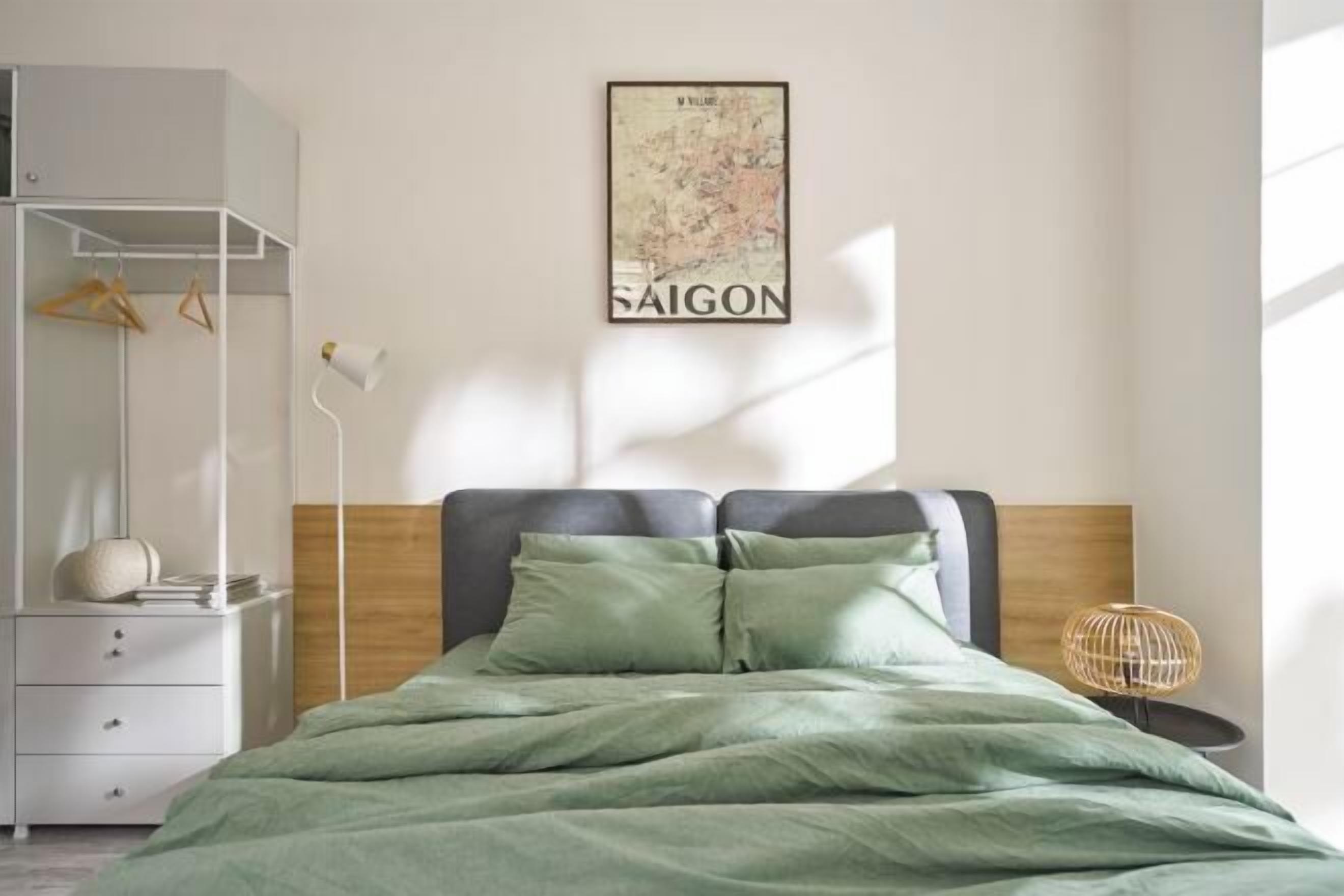 Fer et planche à repasser, accès au Wi-Fi (inclus)