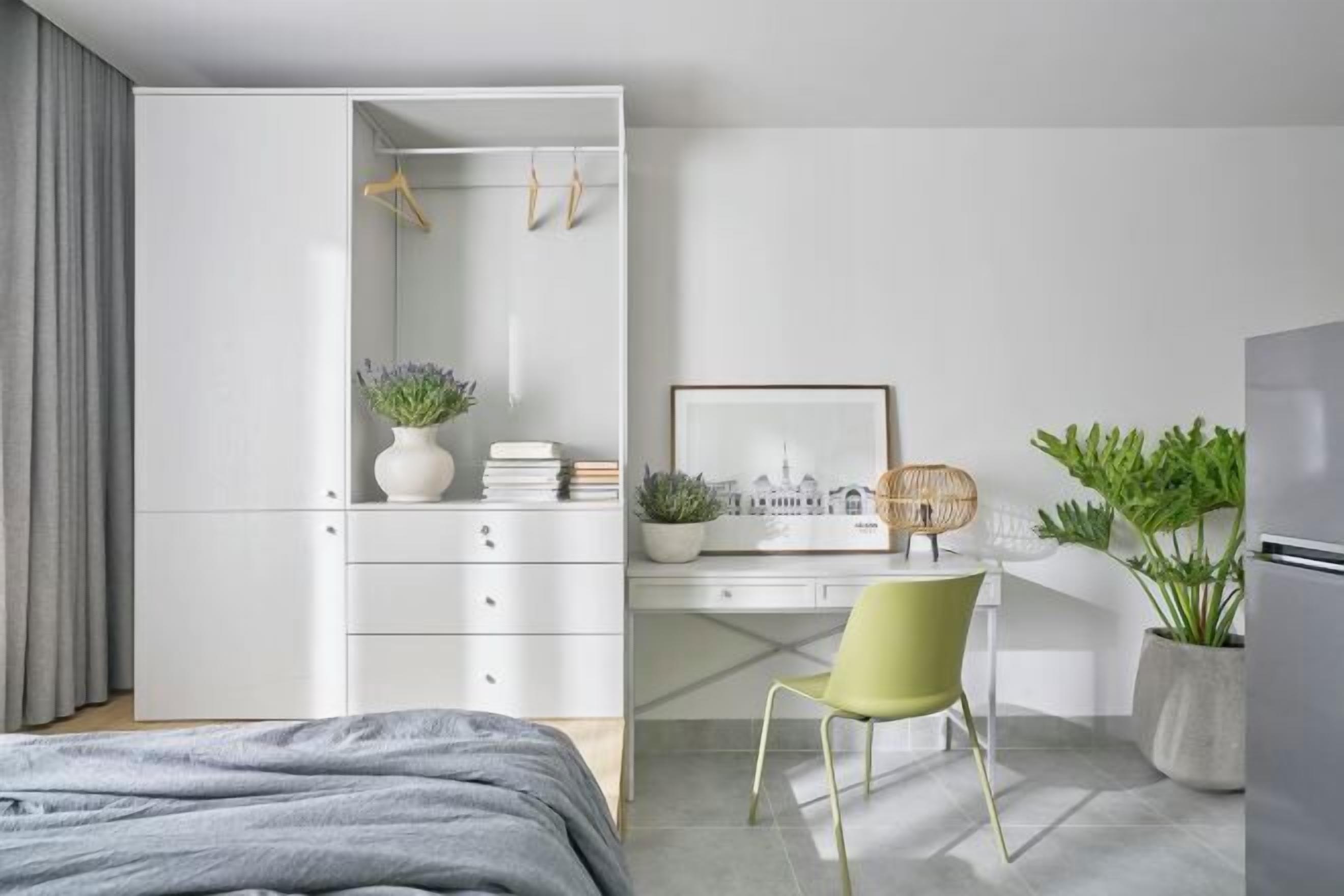 Fer et planche à repasser, accès au Wi-Fi (inclus)