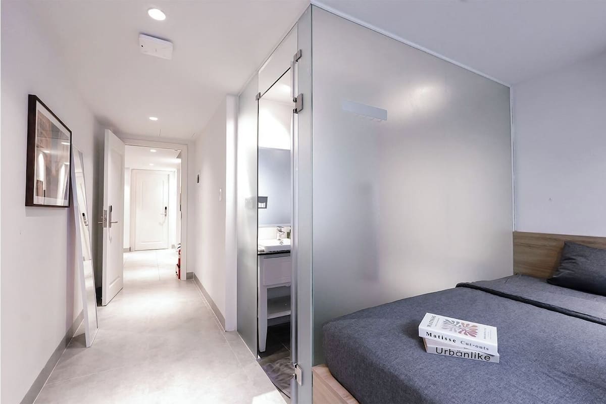 Double Room, Courtyard View | Iron/ironing board, free WiFi