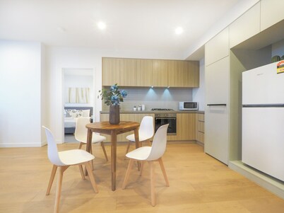 Heart of clayton 2BR2BA near Monash Uni Parking