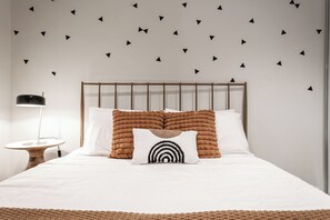 2 Schlafzimmer, Schreibtisch, Bügeleisen/Bügelbrett, kostenloses WLAN