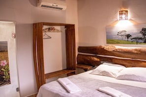 Family House, Pool Access, Garden View | Premium bedding, individually decorated, individually furnished - Experiencia Master - Quinta dos Quintais (Chapada dos Guimarães)